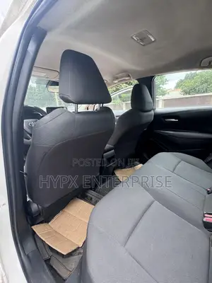 Toyota Corolla LE 2020 White
