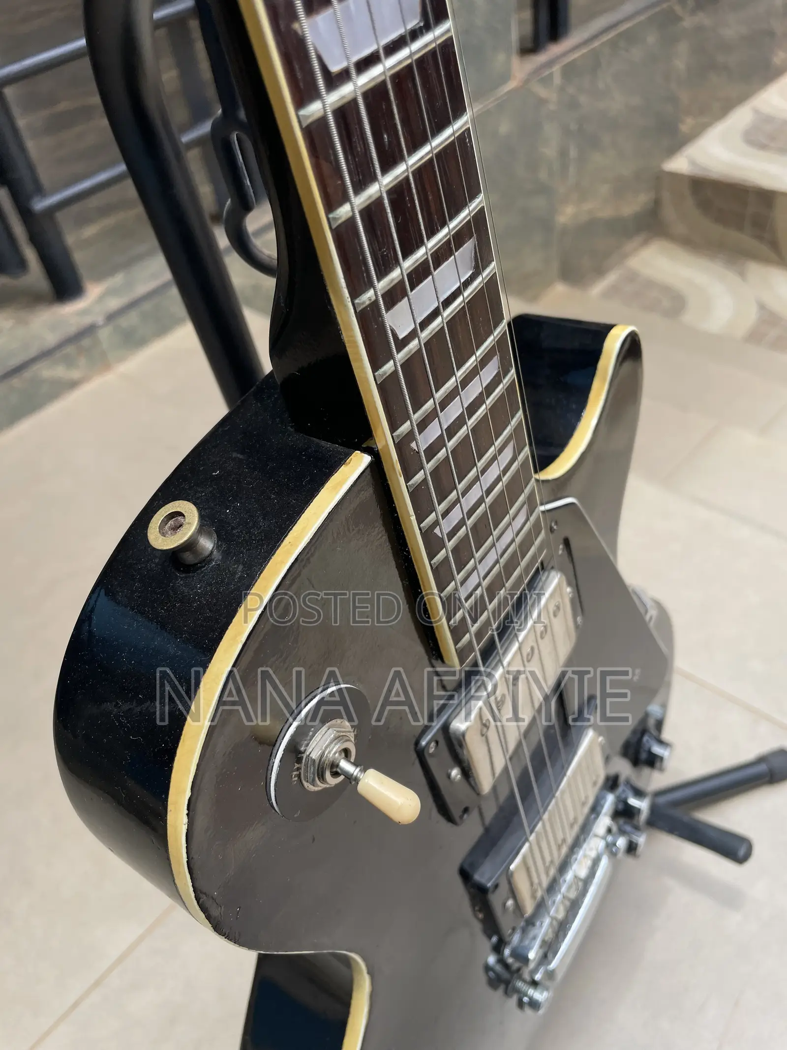 Kay’s Les Paul Guitar