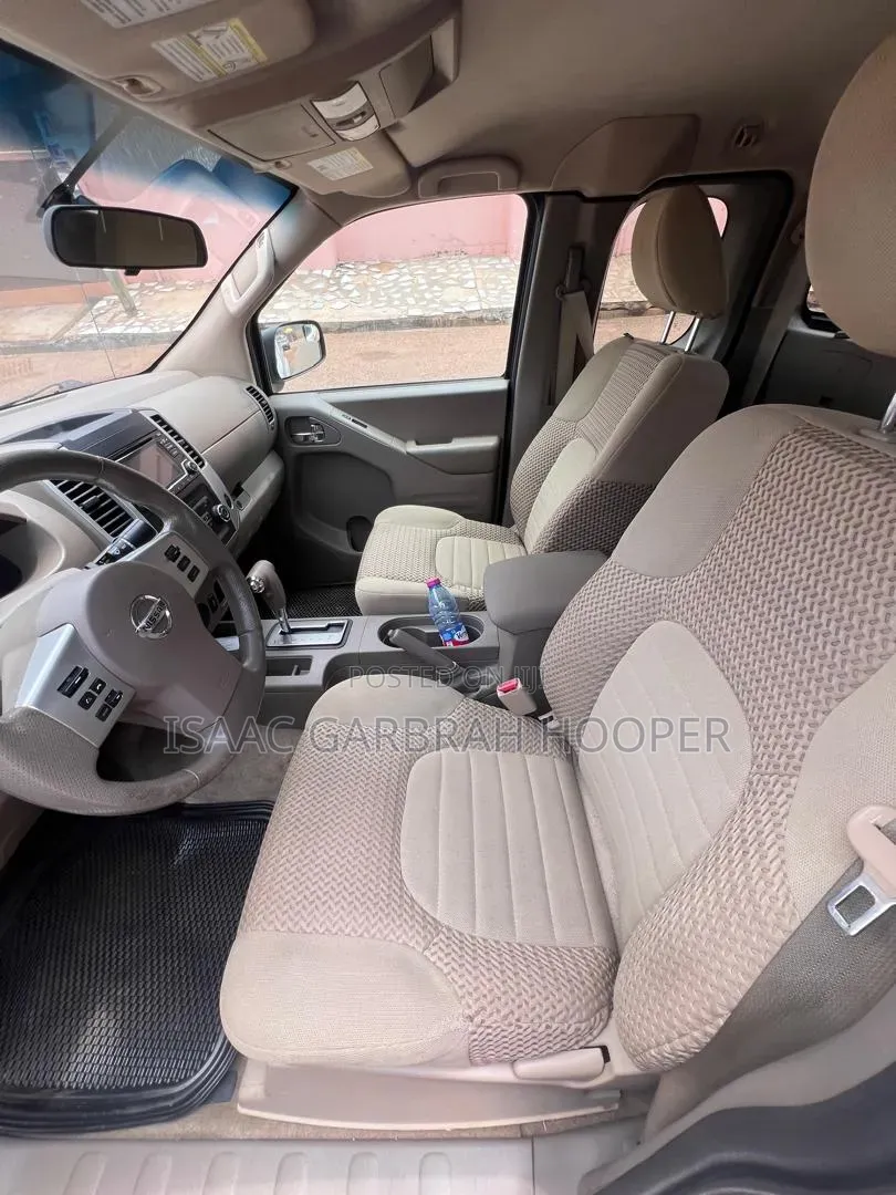 Nissan Frontier 2017 White