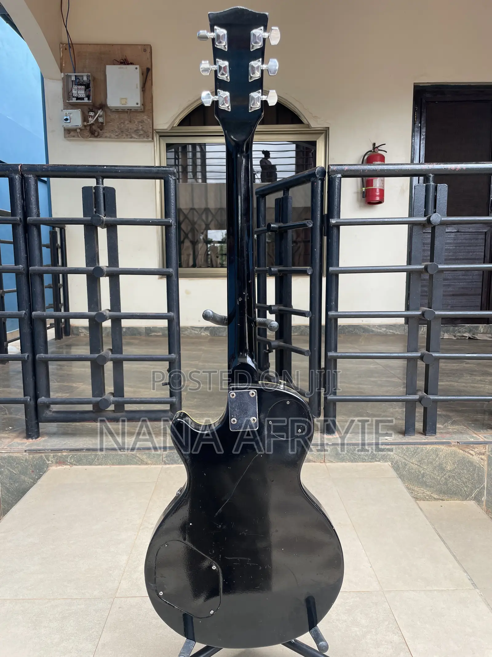 Kay’s Les Paul Guitar
