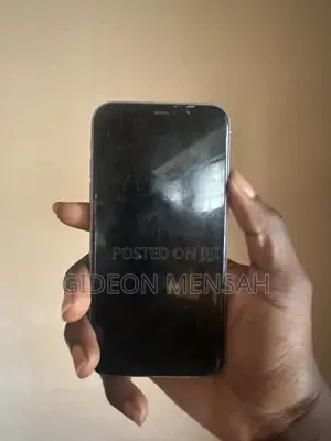iPhone. 11