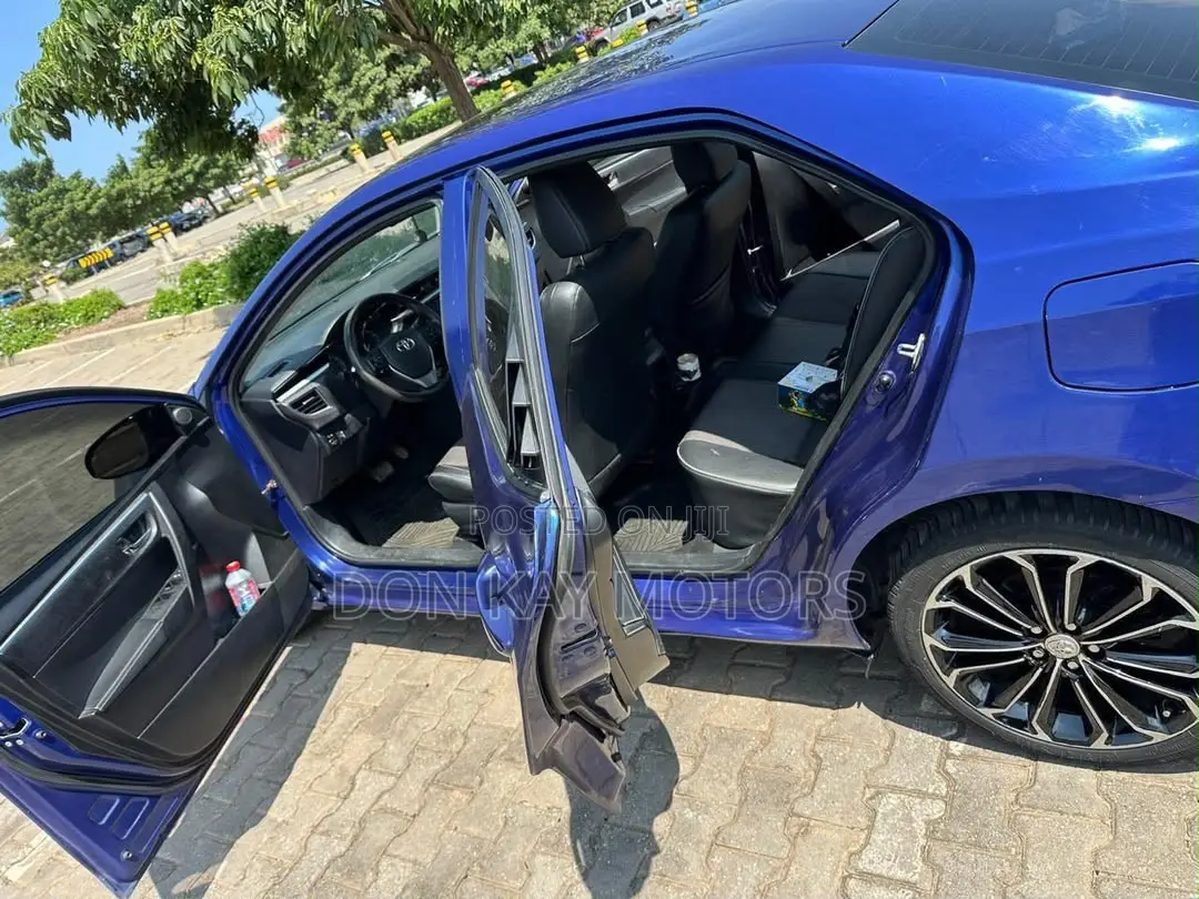 Toyota Corolla S 4dr Sedan (1.8L 4cyl CVT) 2016 Blue