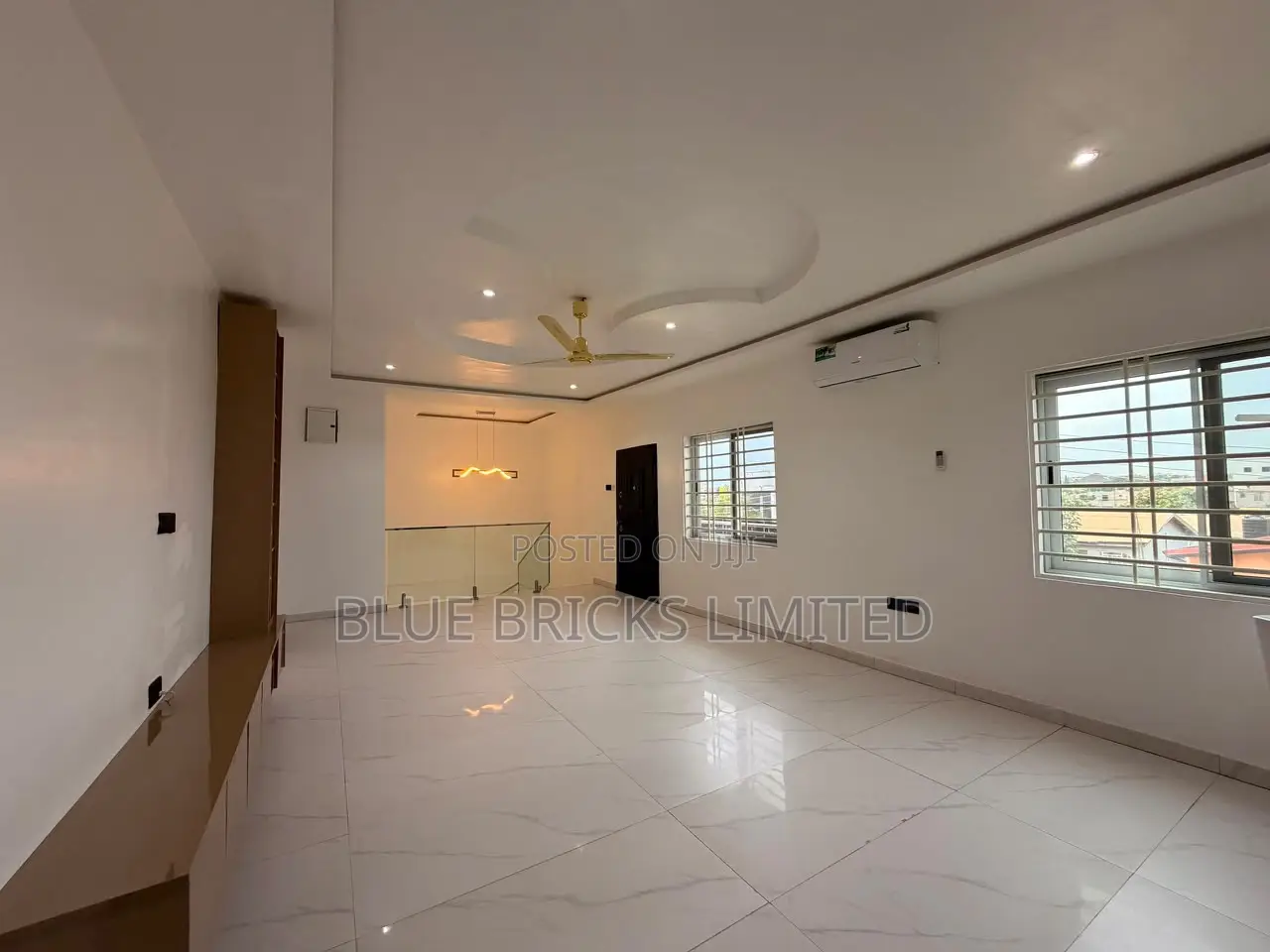 4bdrm House in Lake Side for rent