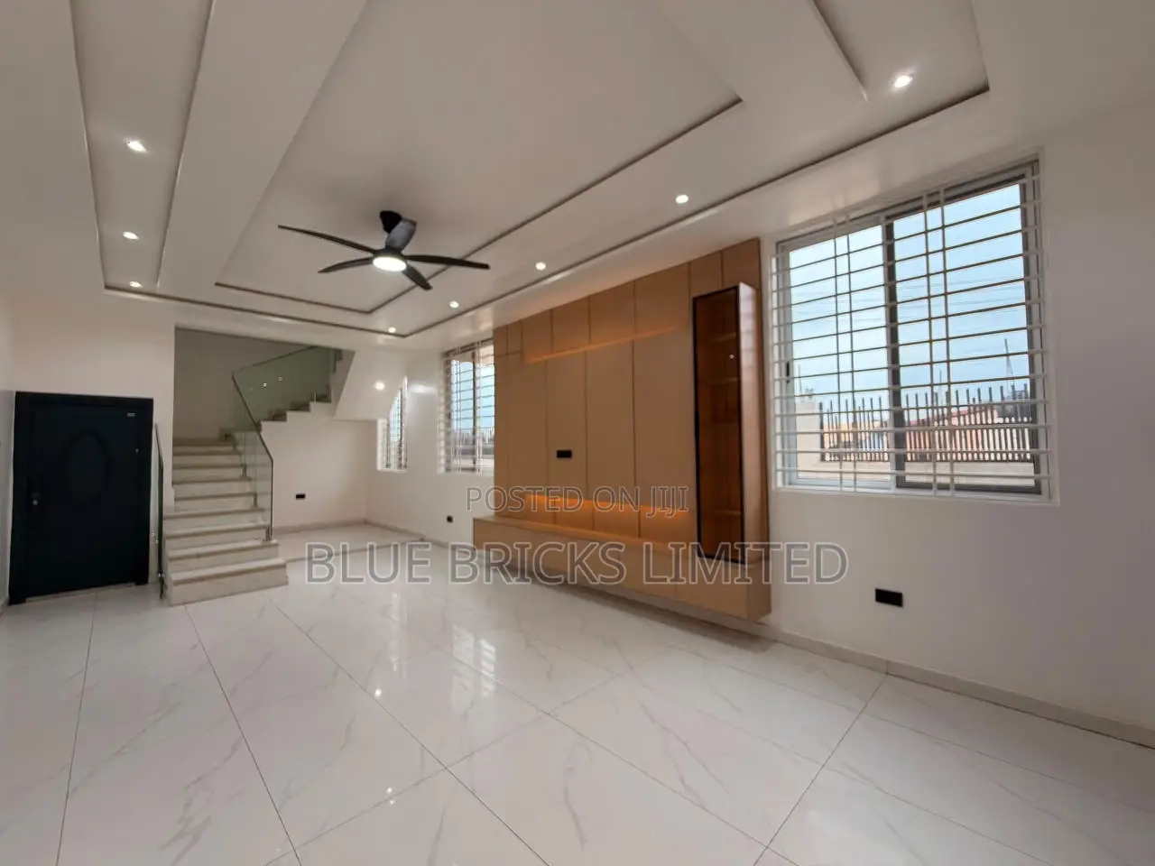 4bdrm House in Lake Side for rent