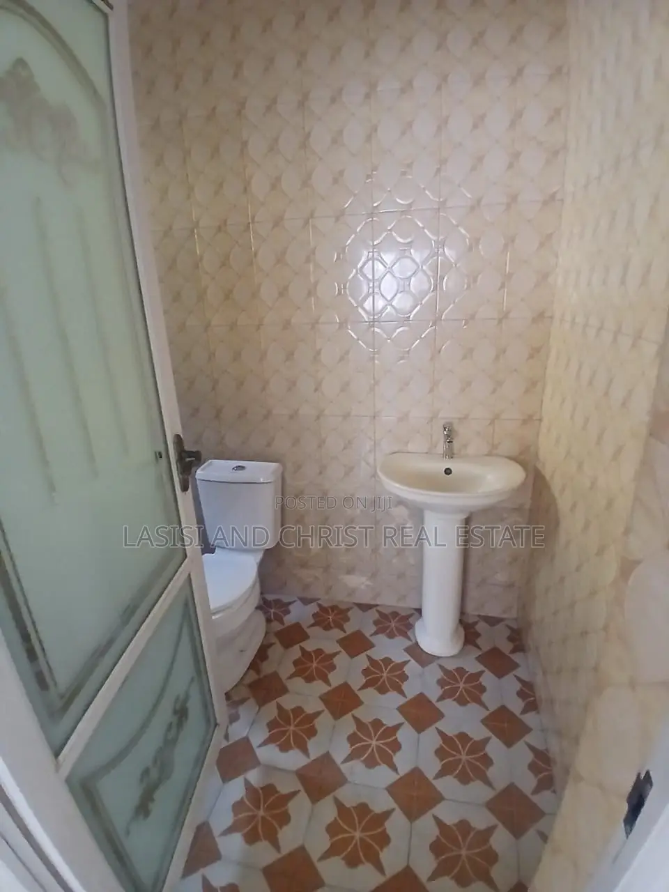3bdrm House in Lasisi And Christ, Amasaman for rent