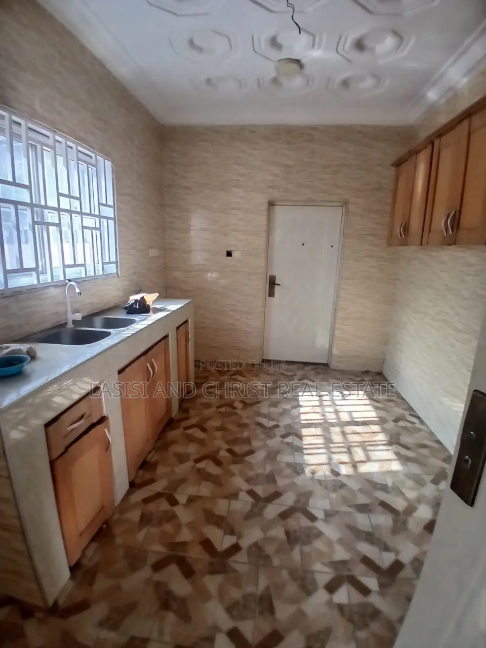 3bdrm House in Lasisi And Christ, Amasaman for rent