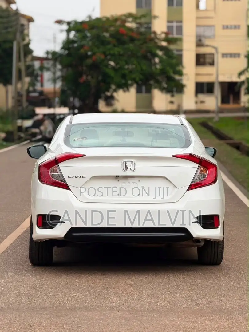 Honda Civic 2017 White