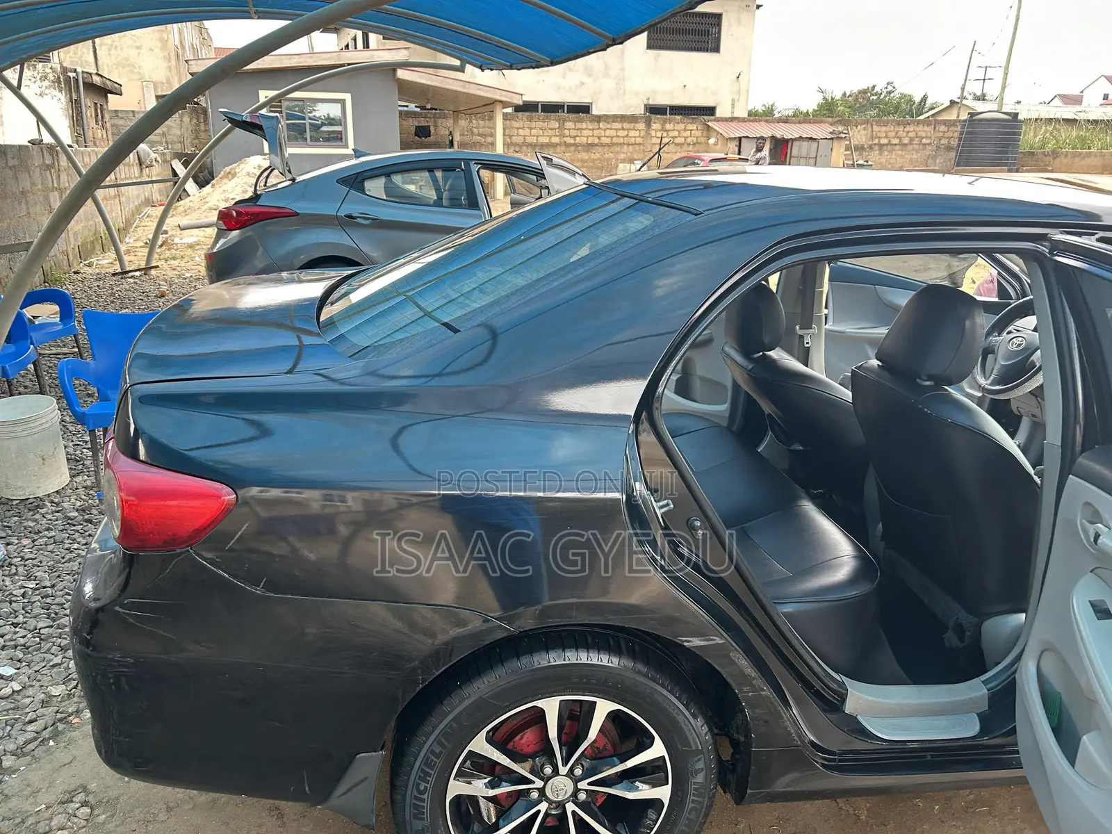 Toyota Corolla LE 4dr Sedan (1.8L 4cyl 4A) 2013 Black
