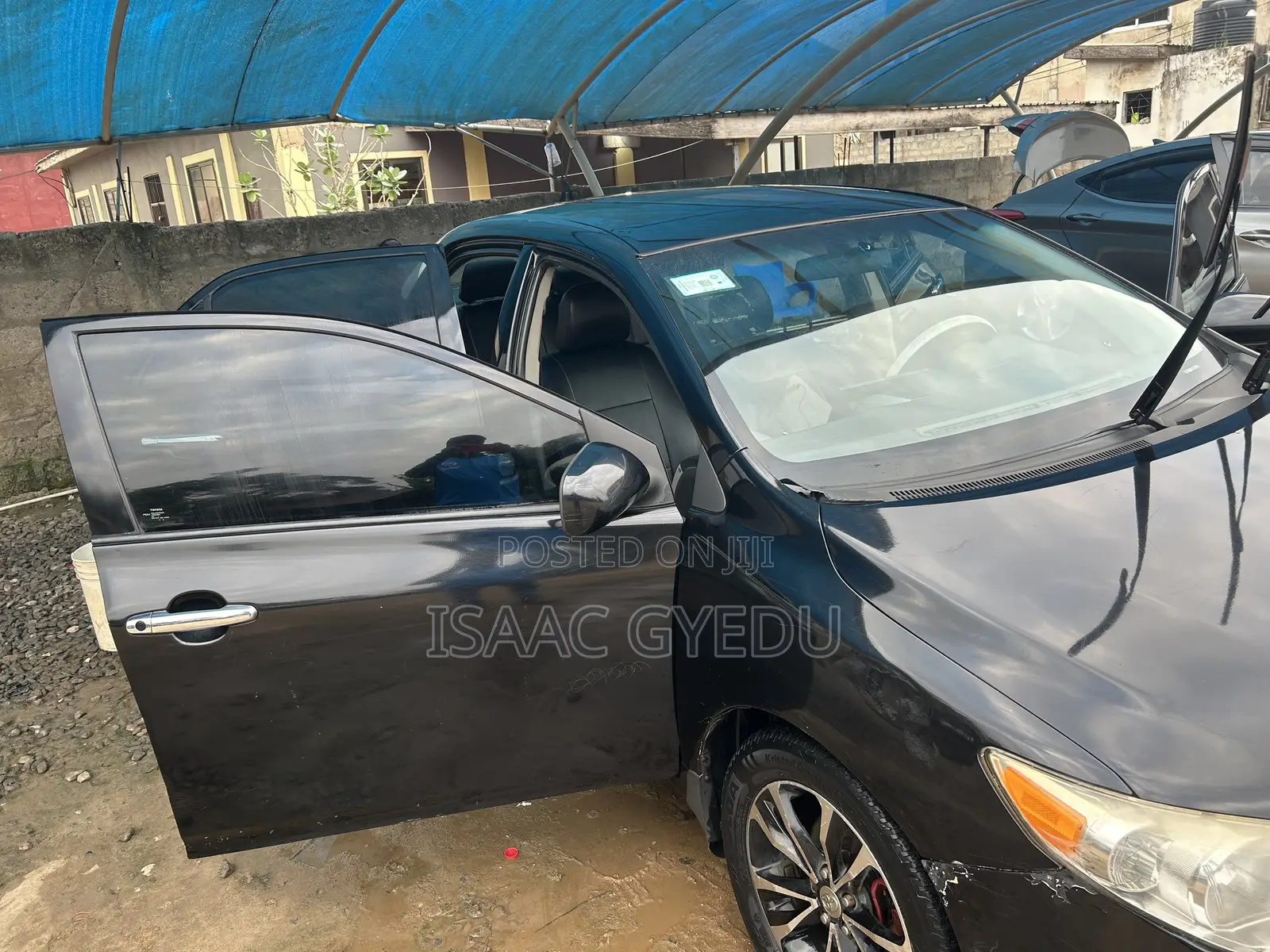 Toyota Corolla LE 4dr Sedan (1.8L 4cyl 4A) 2013 Black