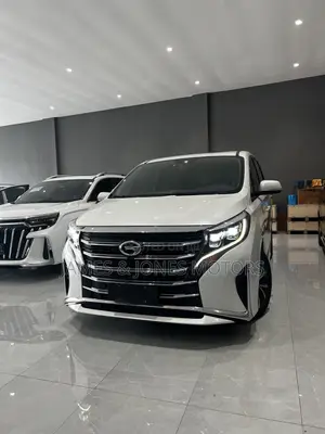 GAC GM8 2023 White