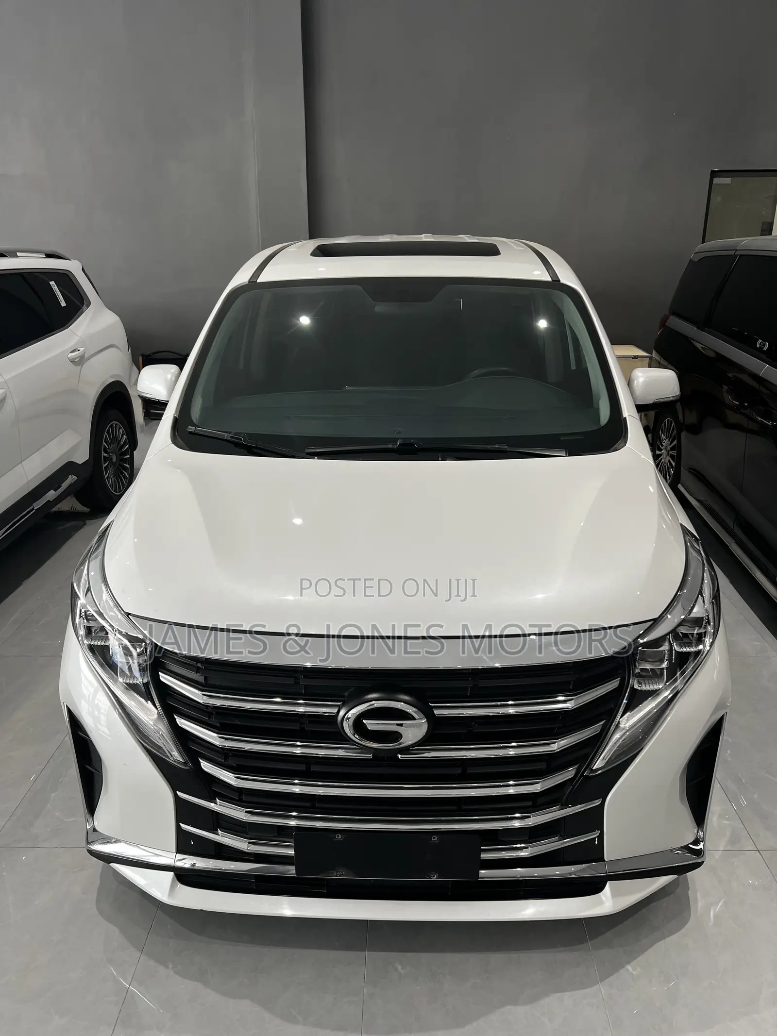GAC GM8 2023 White