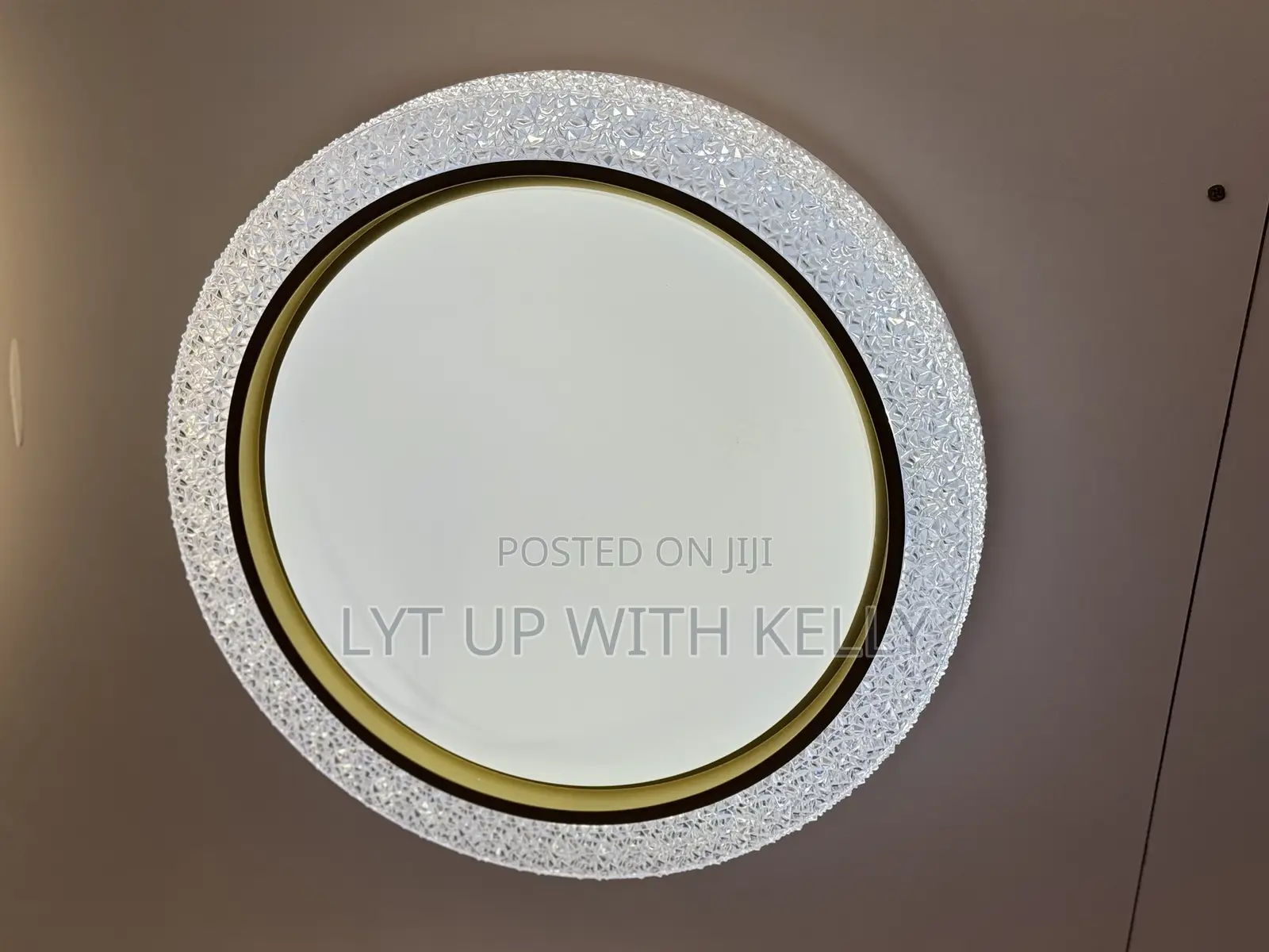 LYT Up With KELLY