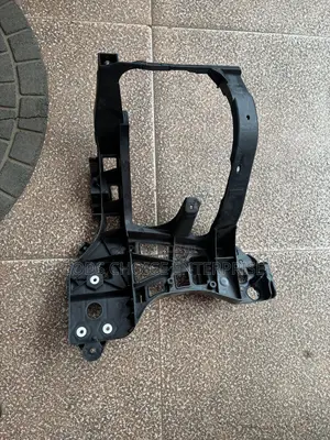 Headlight Seat (Radiator Support) Ram 2016-2018-2020-2022
