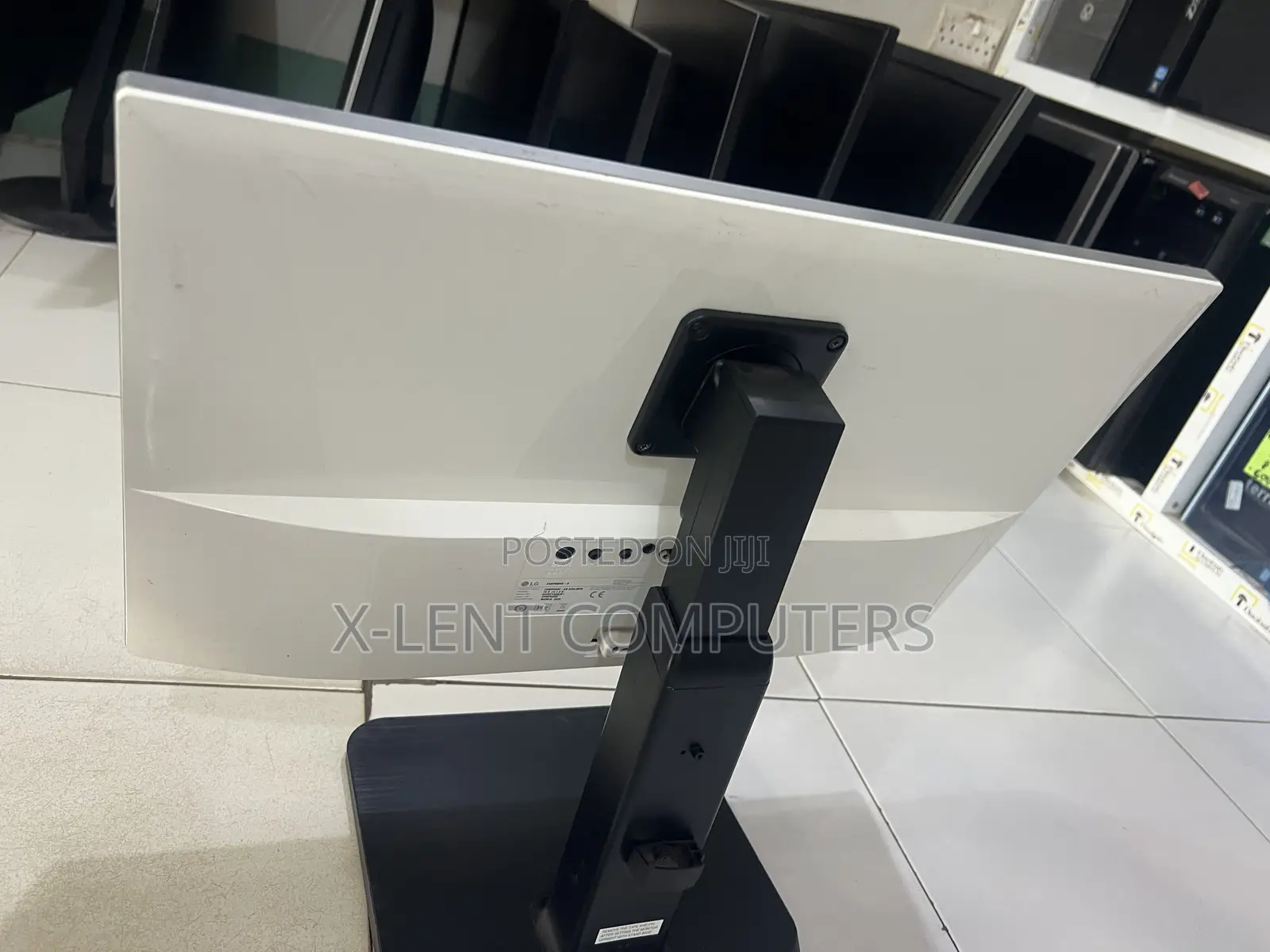 LG Monitor