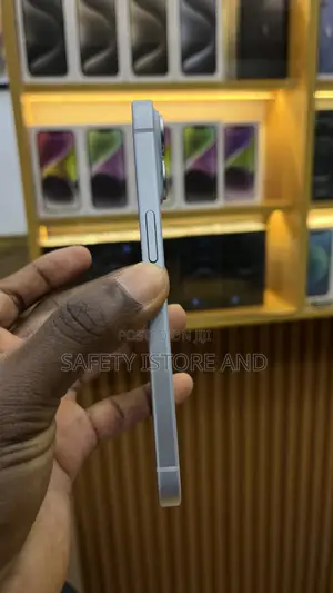New Apple iPhone 15 256 GB Blue