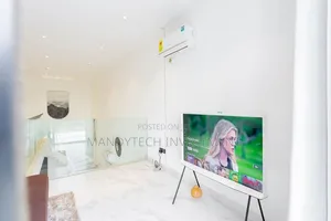 Furnished 3bdrm Duplex in School Junction for sale