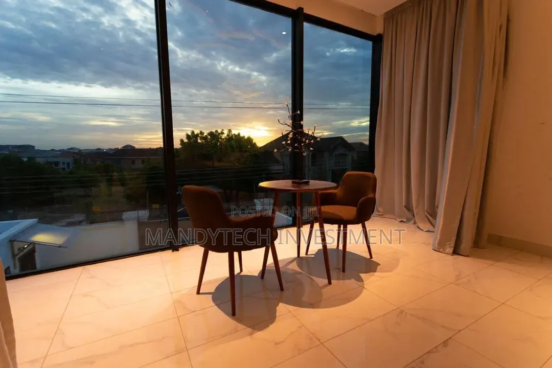 Furnished 3bdrm Duplex in School Junction for sale
