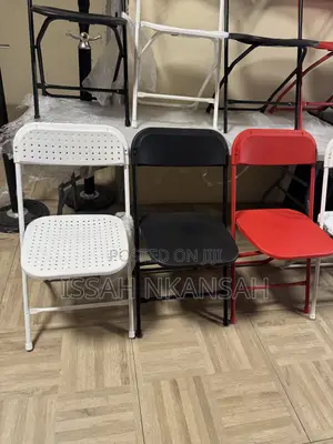 Flat Back Plastic Chairs