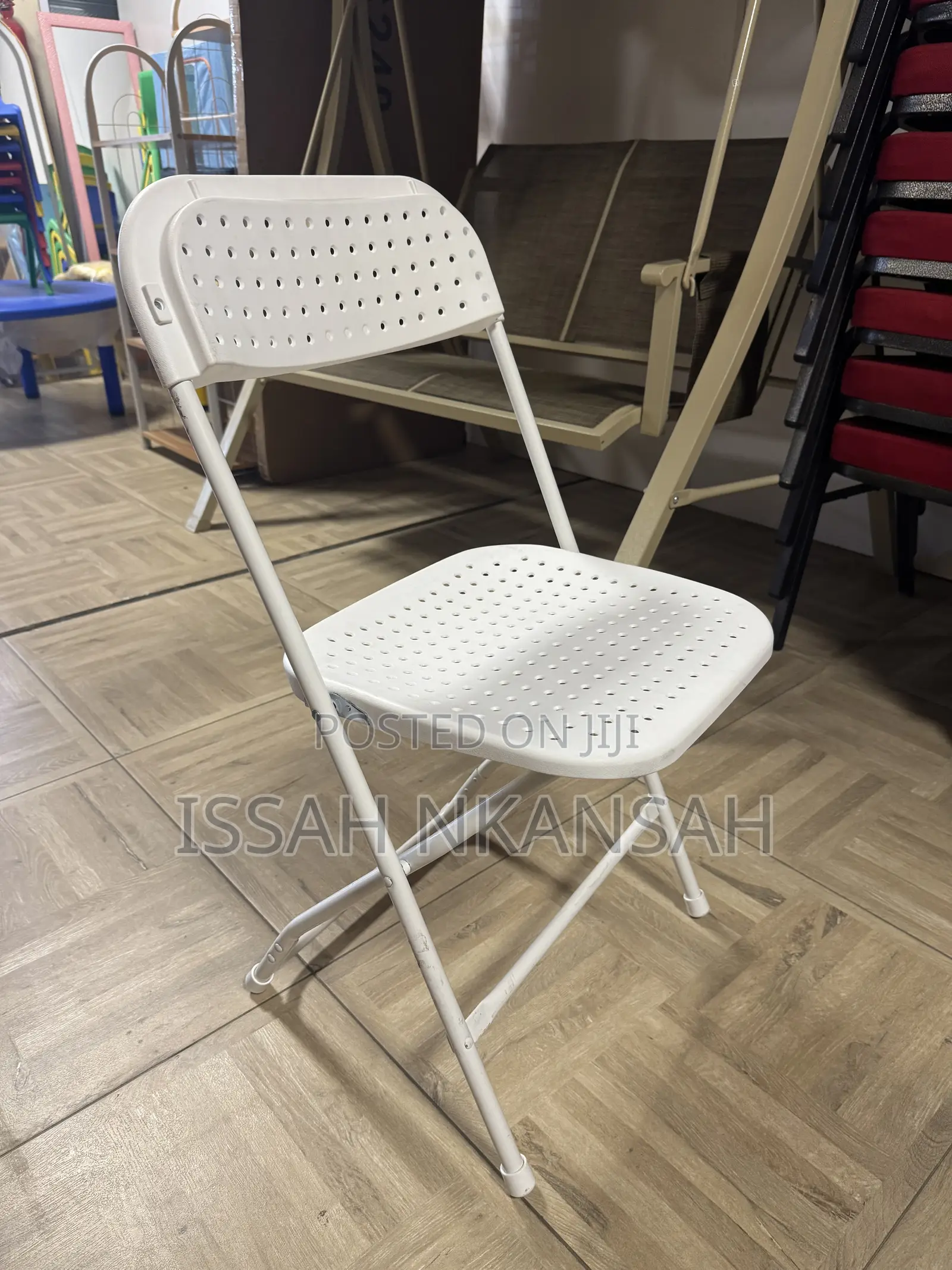 Flat Back Plastic Chairs