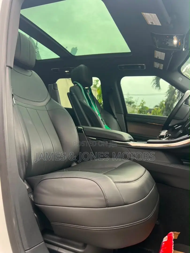 Land Rover Range Rover Sport 2025 White