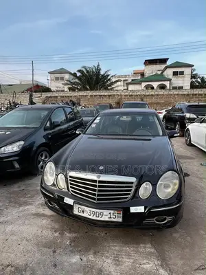 Mercedes-Benz E300 2003 Black