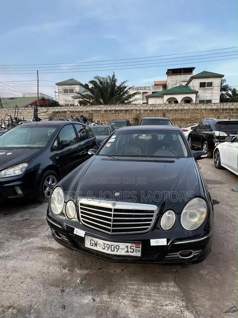 Mercedes-Benz E300 2003 Black