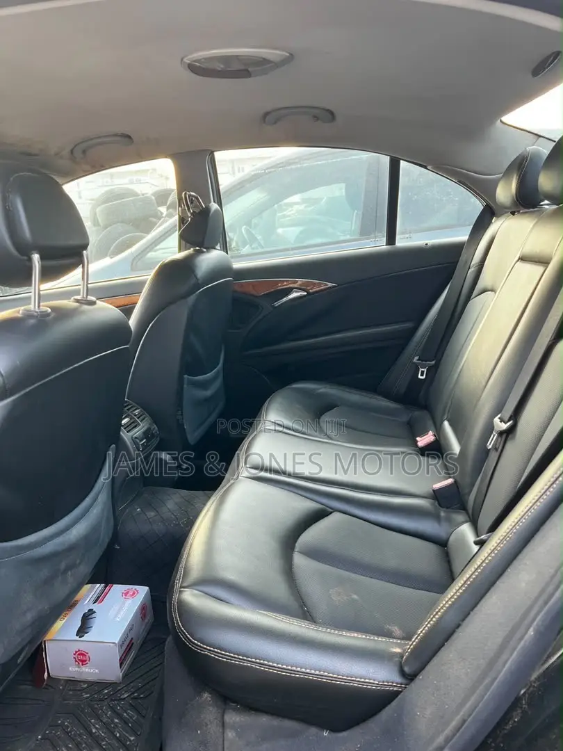Mercedes-Benz E300 2003 Black