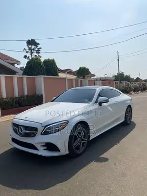 Mercedes-Benz C300 2019 White