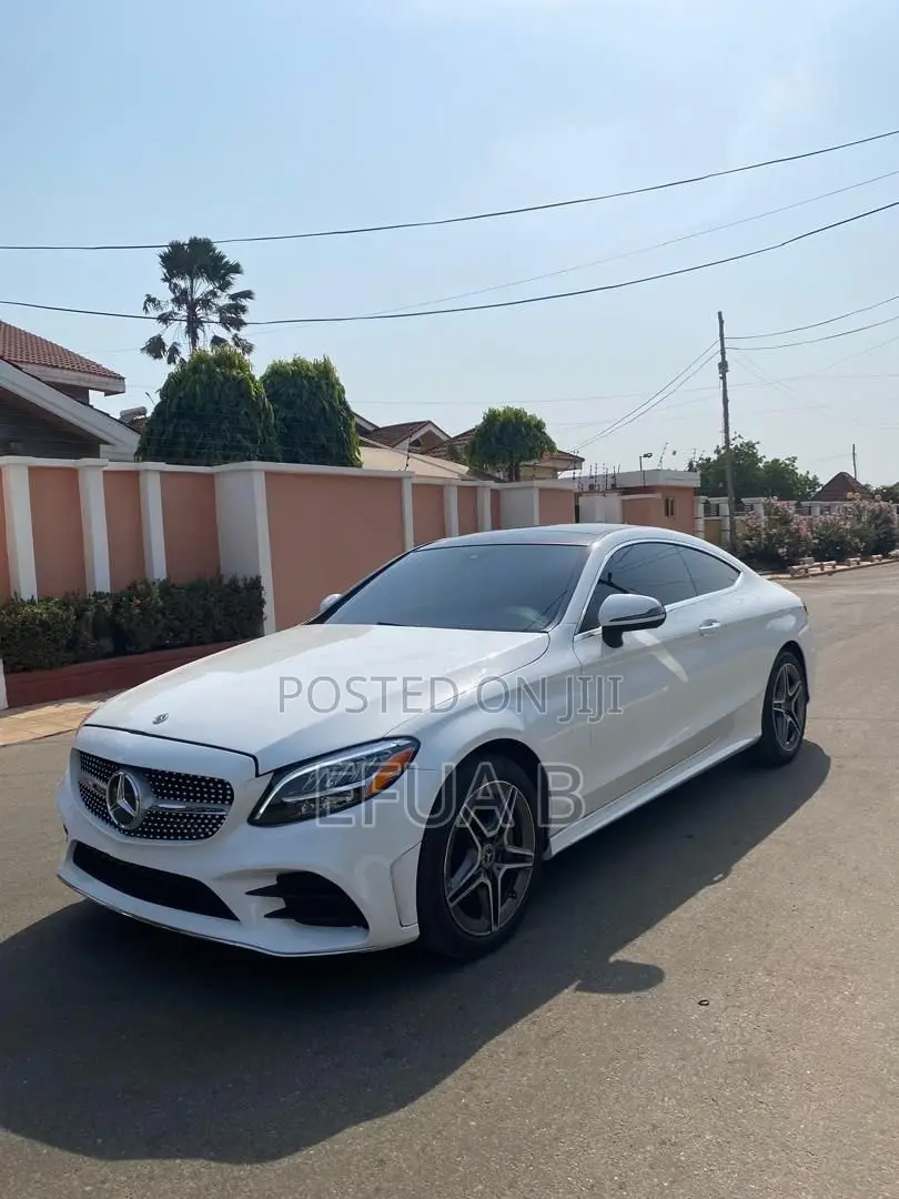 Mercedes-Benz C300 2019 White
