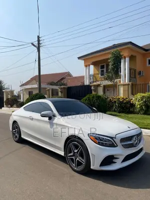 Mercedes-Benz C300 2019 White