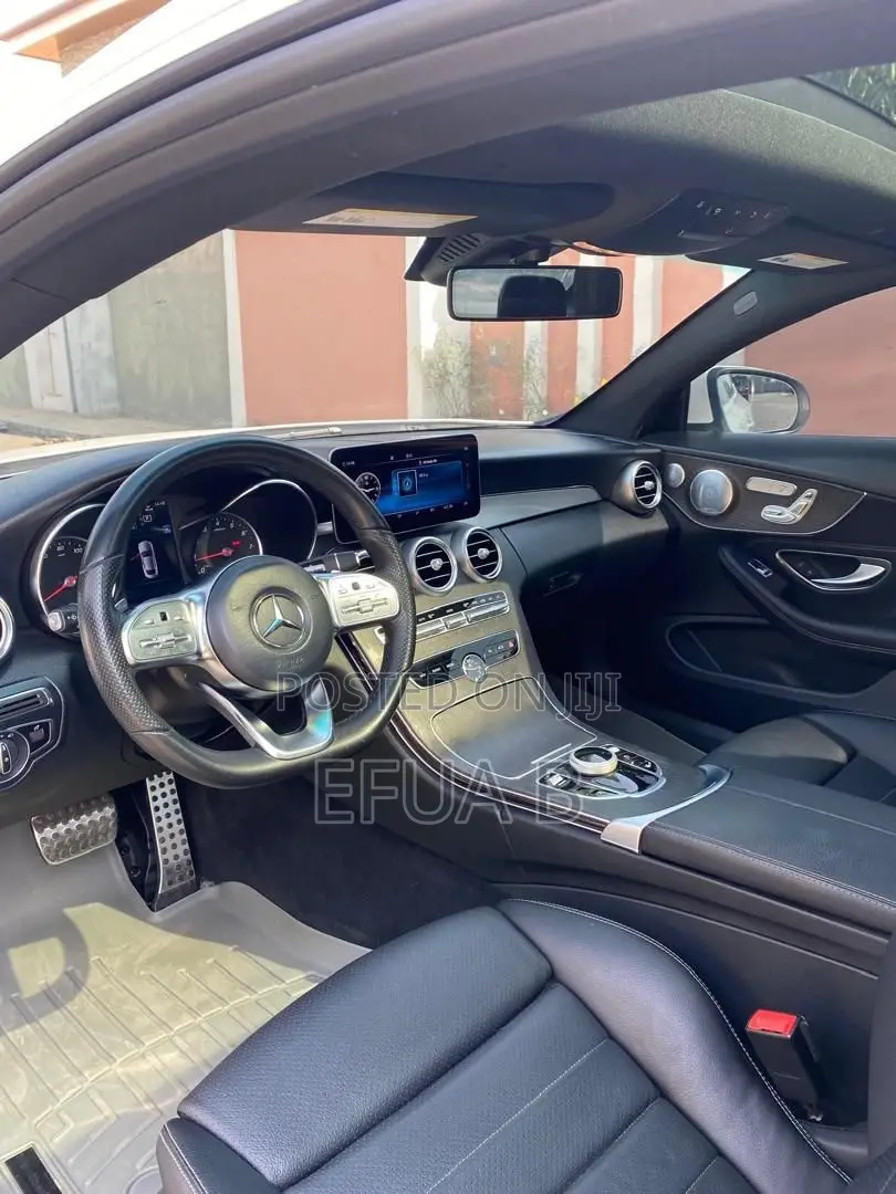 Mercedes-Benz C300 2019 White