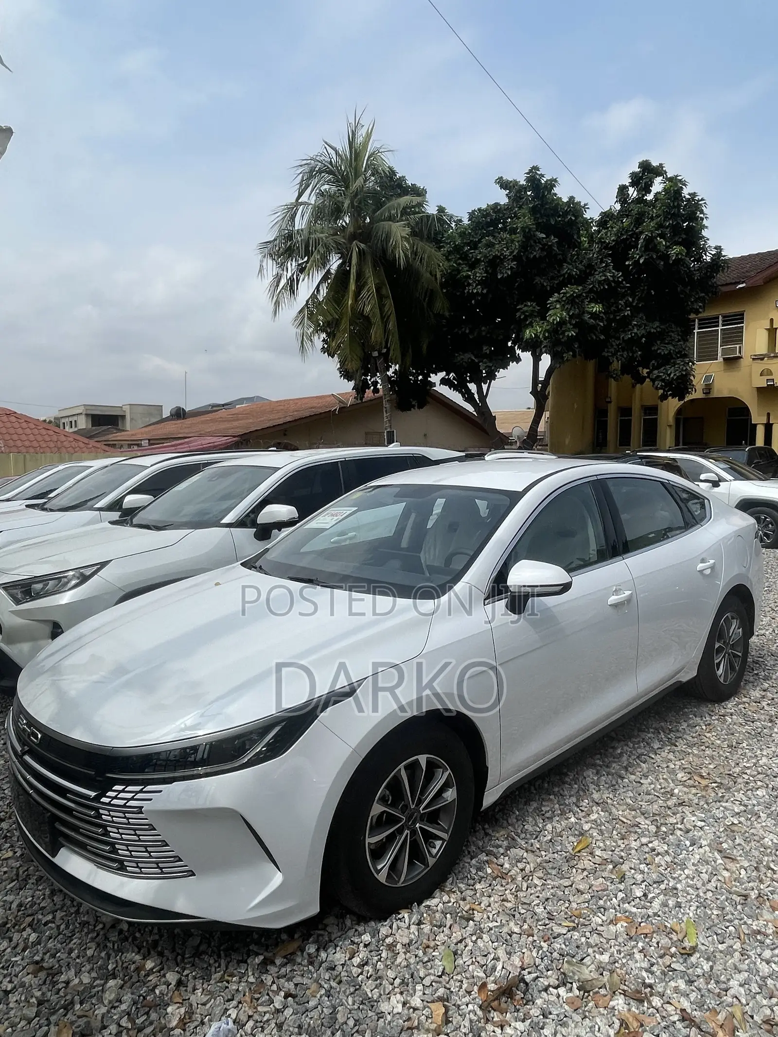 New BYD Destroyer 05 DM-i 1.5 Hybrid FWD 2025 White
