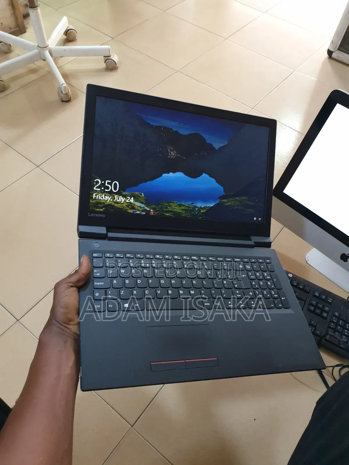 Laptop Lenovo V110 4GB Intel Core i5 HDD 500GB
