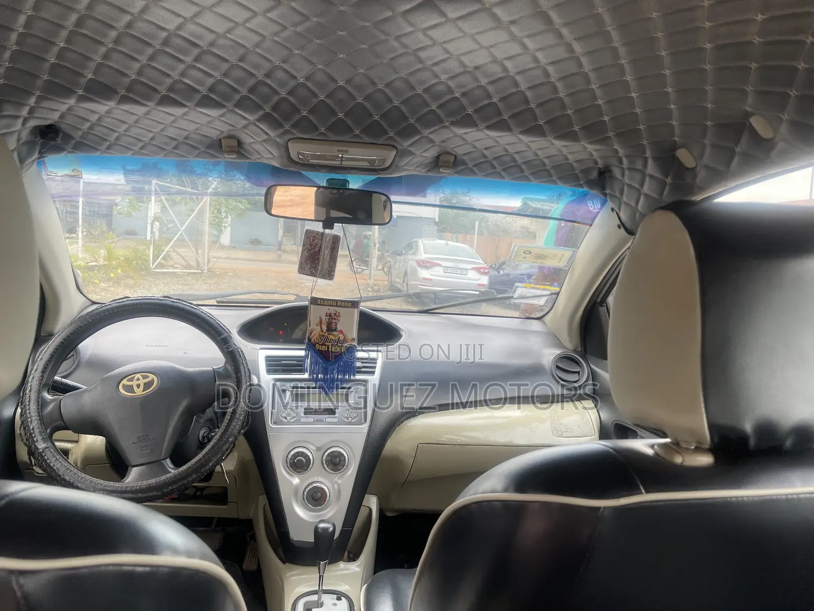 Toyota Belta 2010 Silver