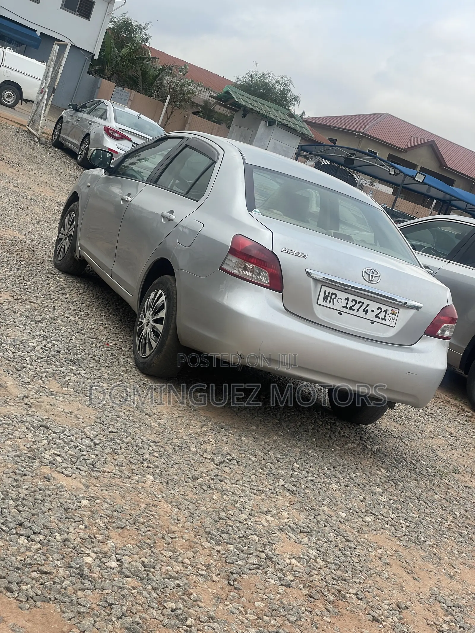 Toyota Belta 2010 Silver