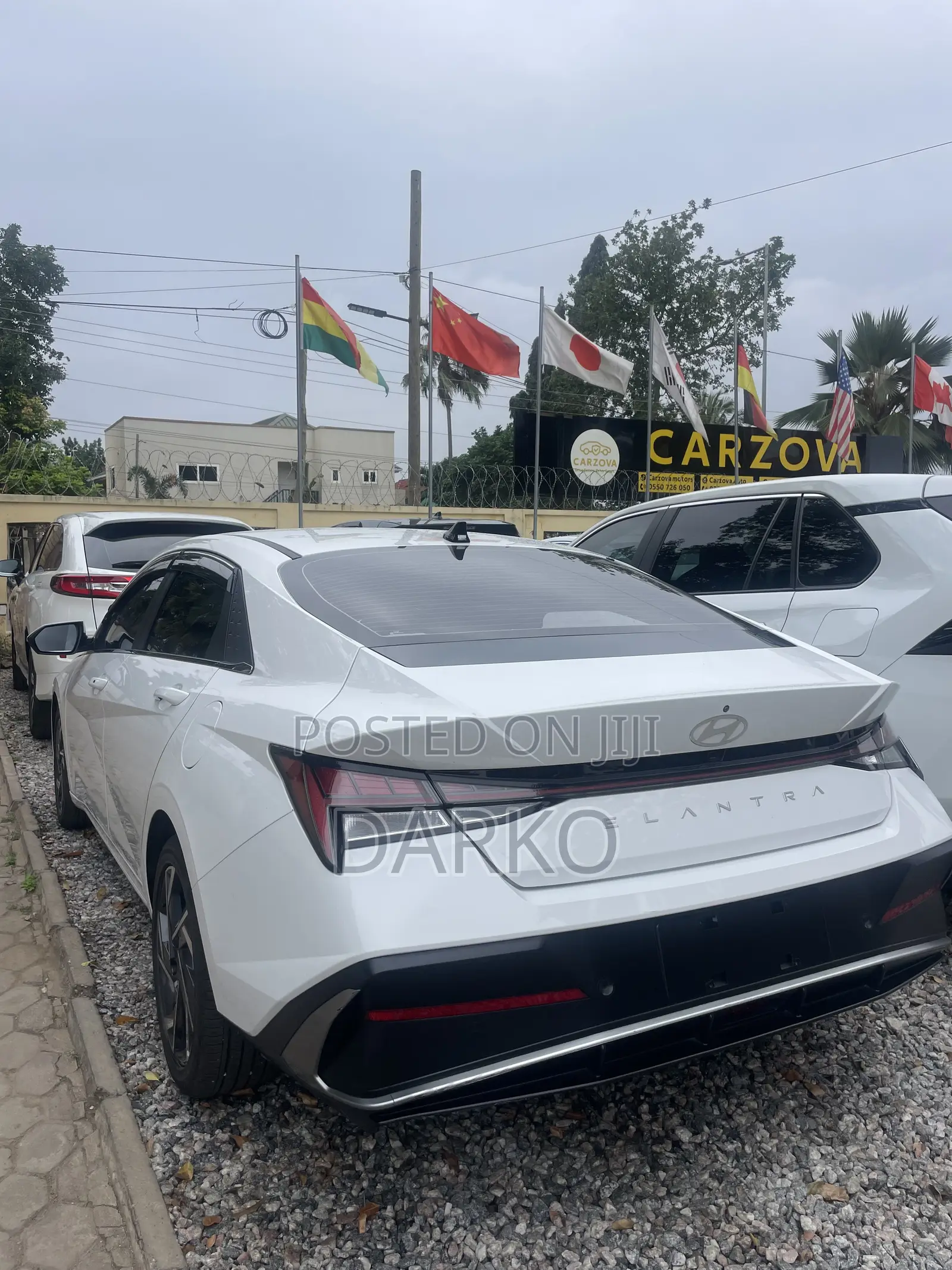 Hyundai Elantra 2025 White