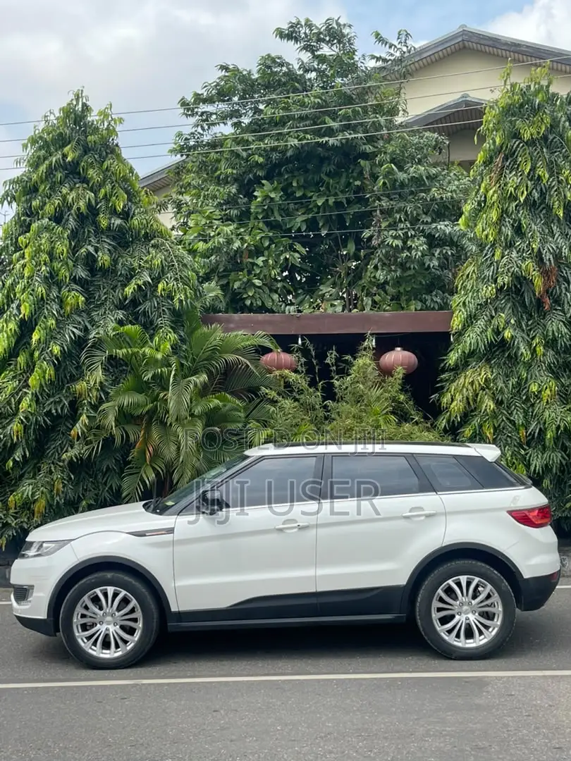 Car 2016 White