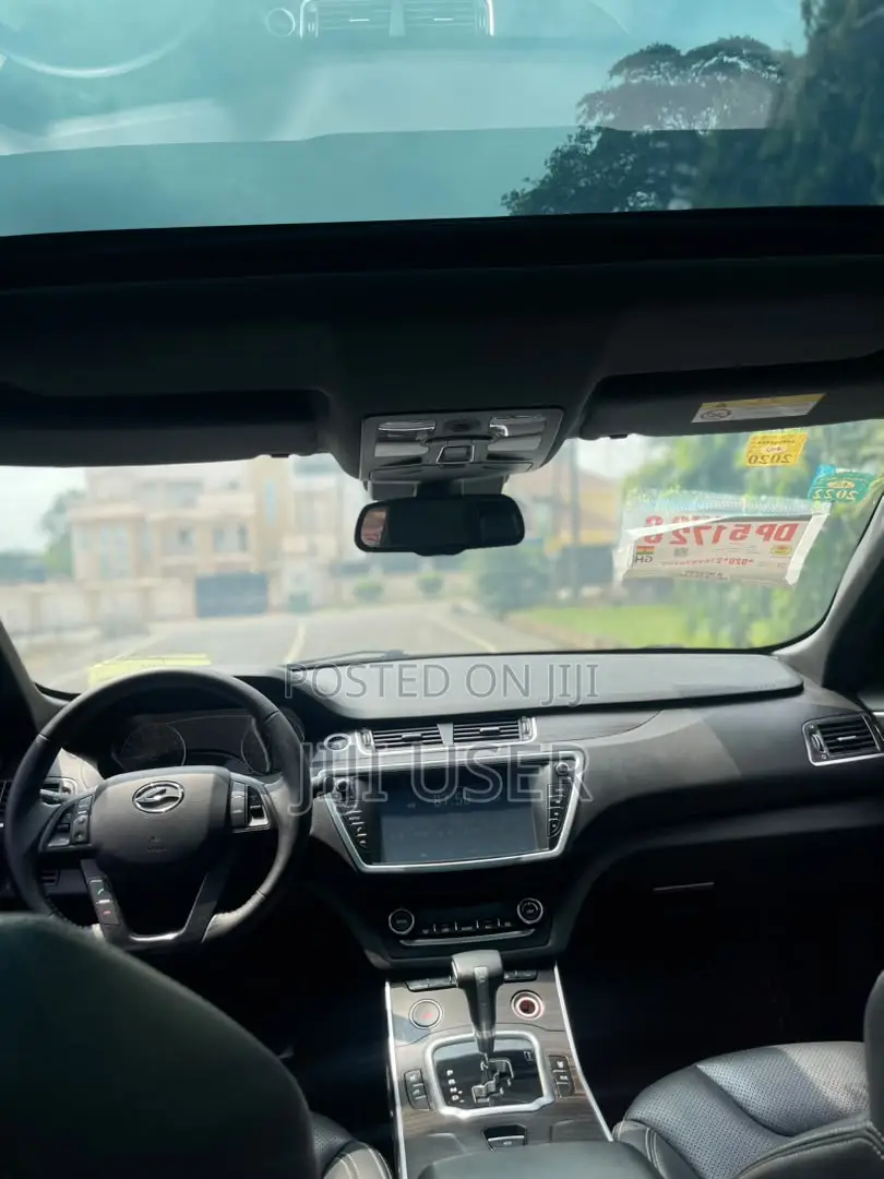 Car 2016 White