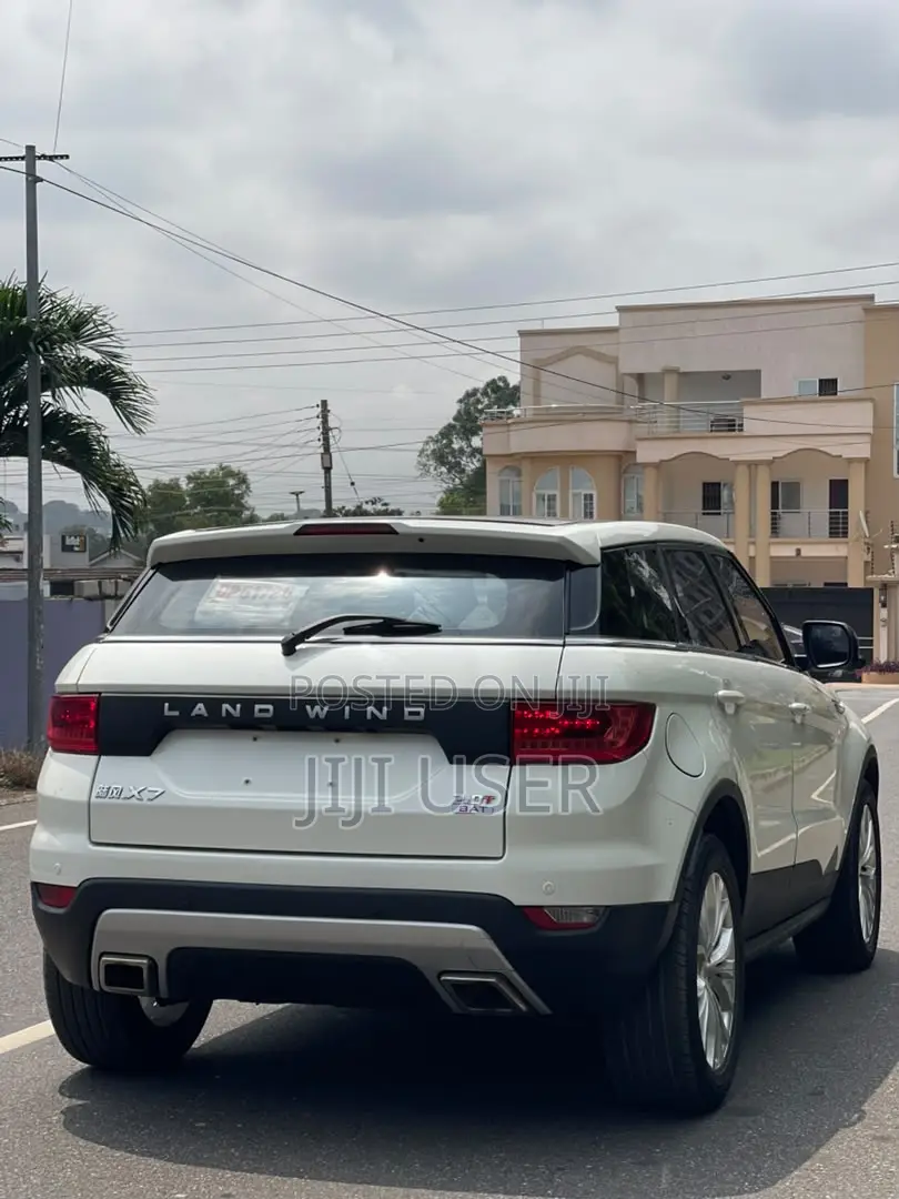 Car 2016 White