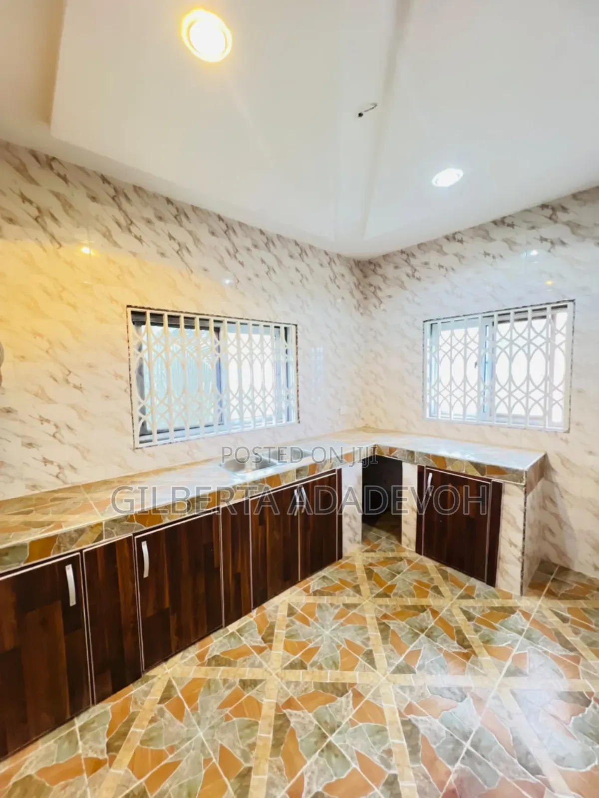 2bdrm Apartment in Danfa for rent