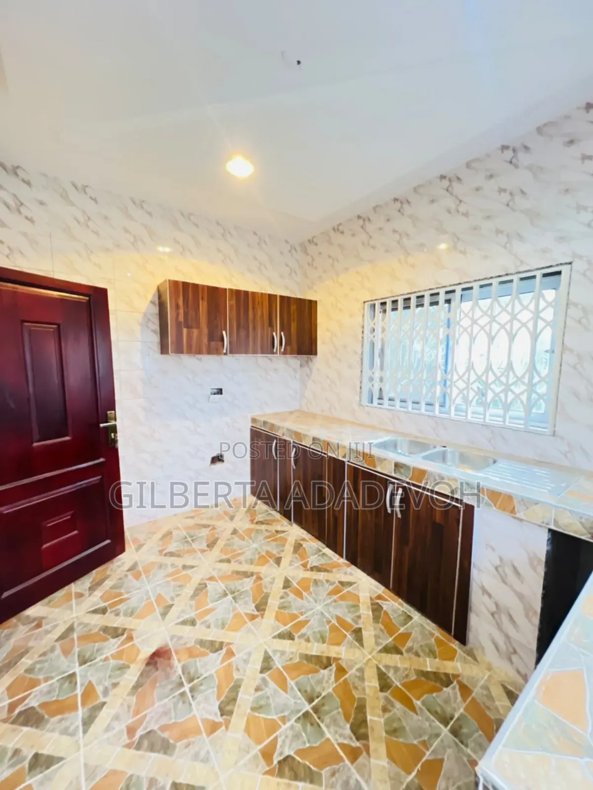 2bdrm Apartment in Danfa for rent