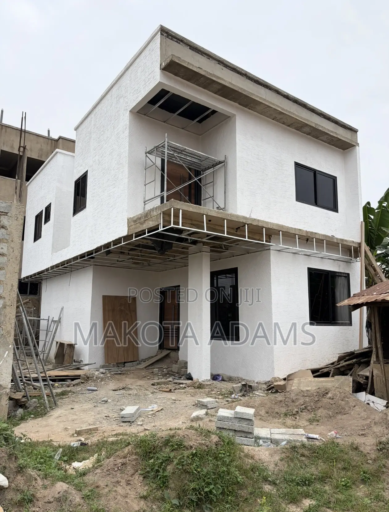 4bdrm Townhouse/Terrace in Axe Court, Pillar 2 for sale