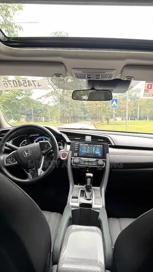 Honda Civic EX 2021 Gray