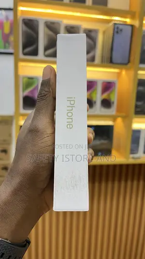 New Apple iPhone 15 128 GB Gold