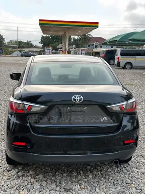 Toyota Yaris iA 1.5 FWD 2017 Black
