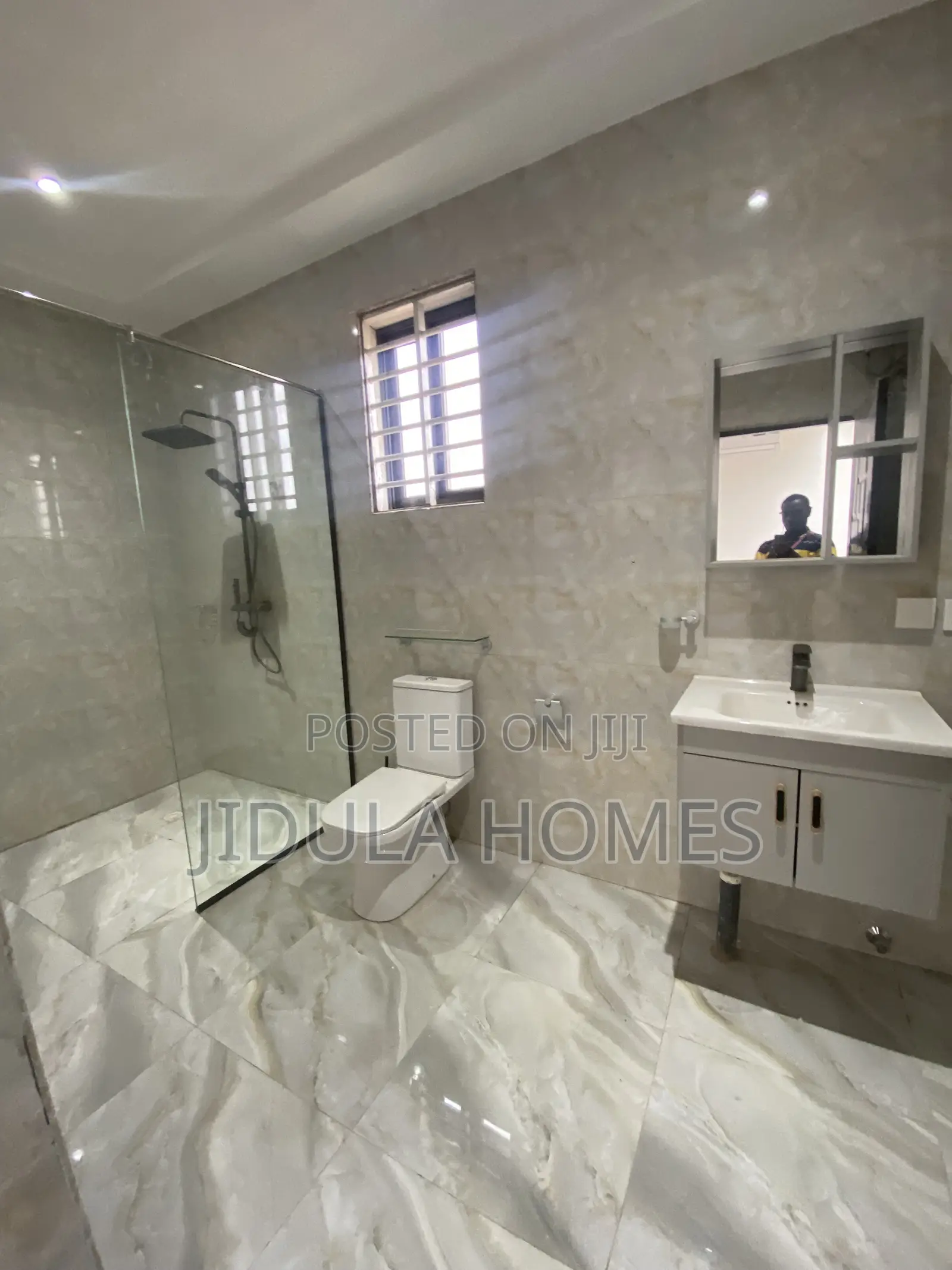 2bdrm Apartment in Lakeside New Legon for rent