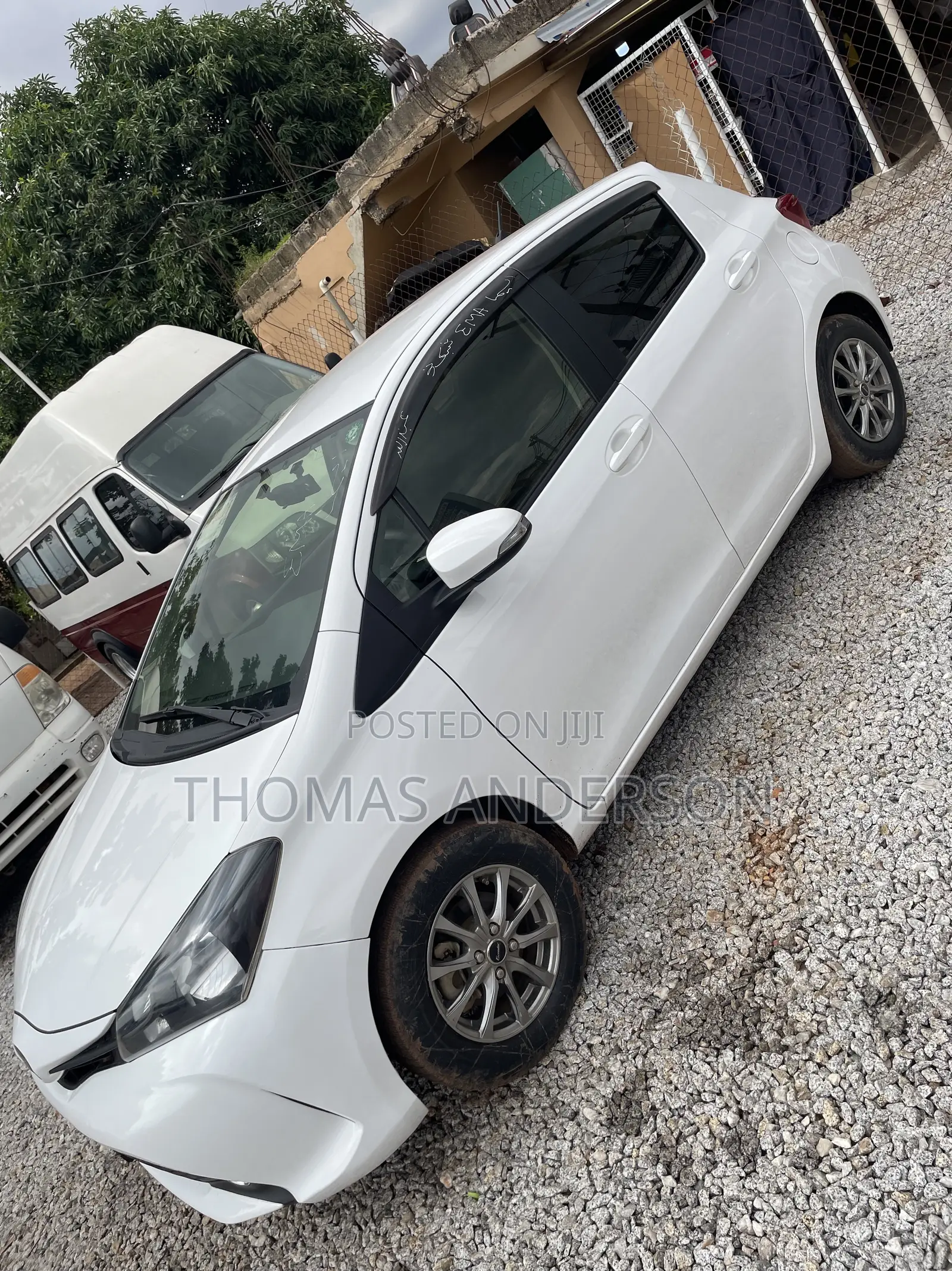 Toyota Vitz 2014 White