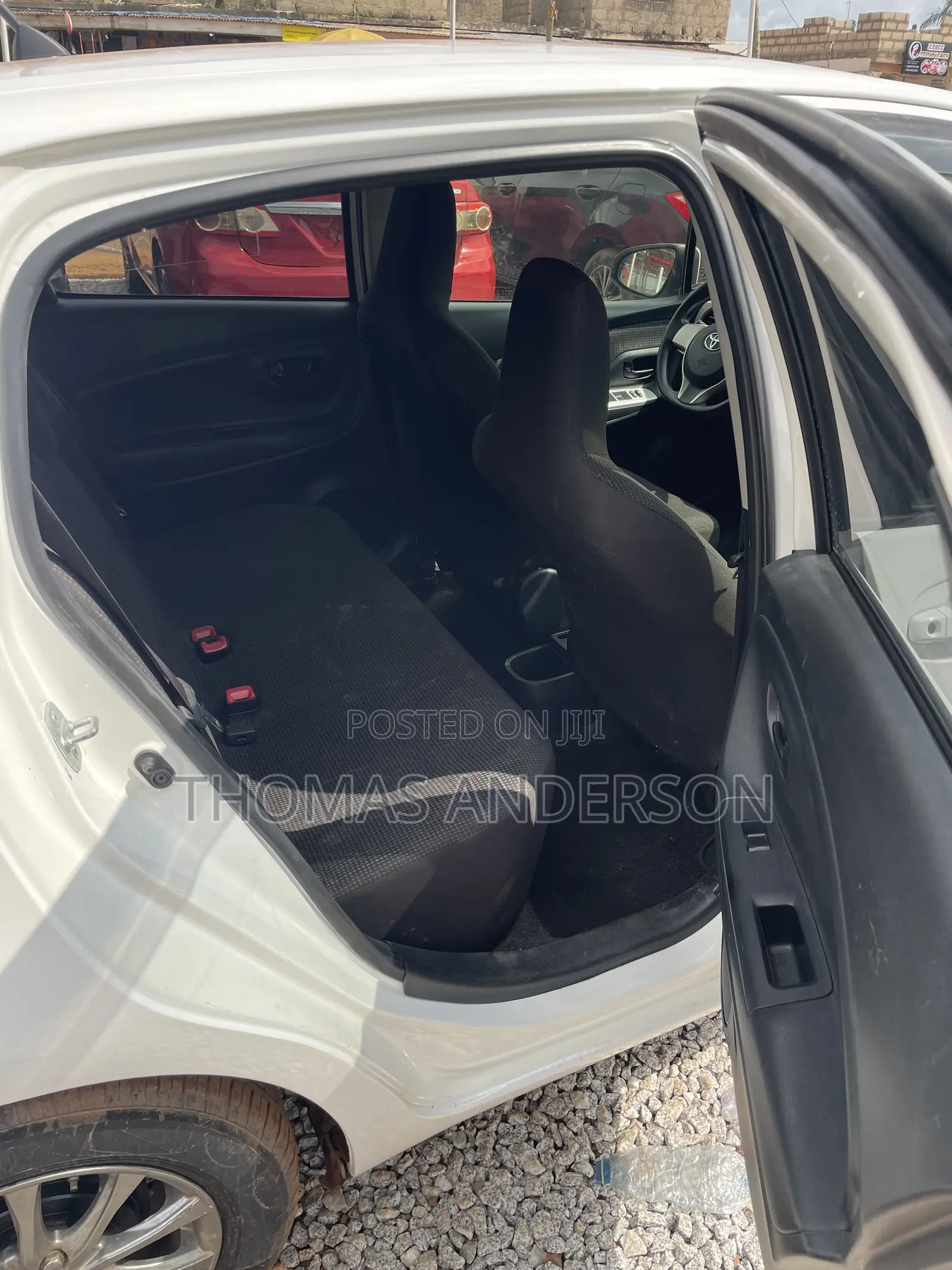 Toyota Vitz 2014 White