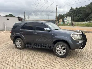 Toyota Fortuner 2012 Blue
