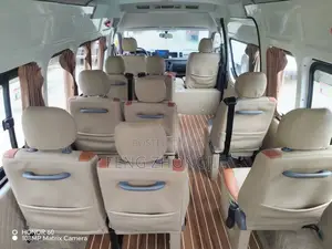 Bus 2018 White